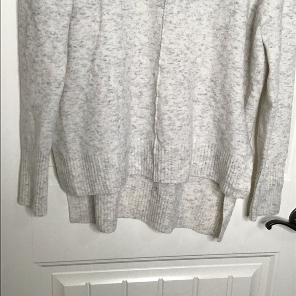 Athleta Transit Merino Wool Blend Turtleneck Sweater. - Picture 4 of 13